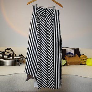 Emma Wallace High Wasted Skirt size small